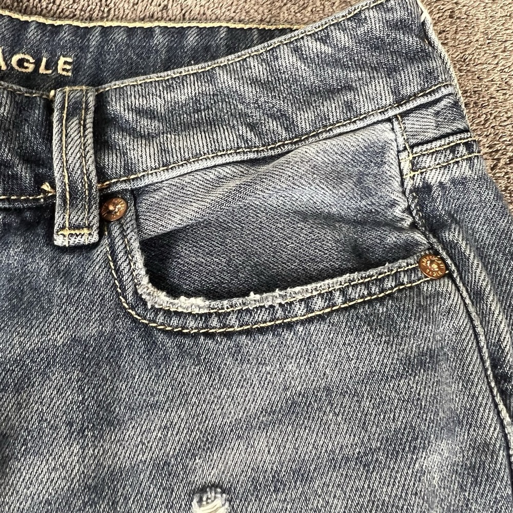 American Eagle Tomgirl Jeans Size 10 Regular Medium Wash Straight Button Fly - Picture 7 of 16